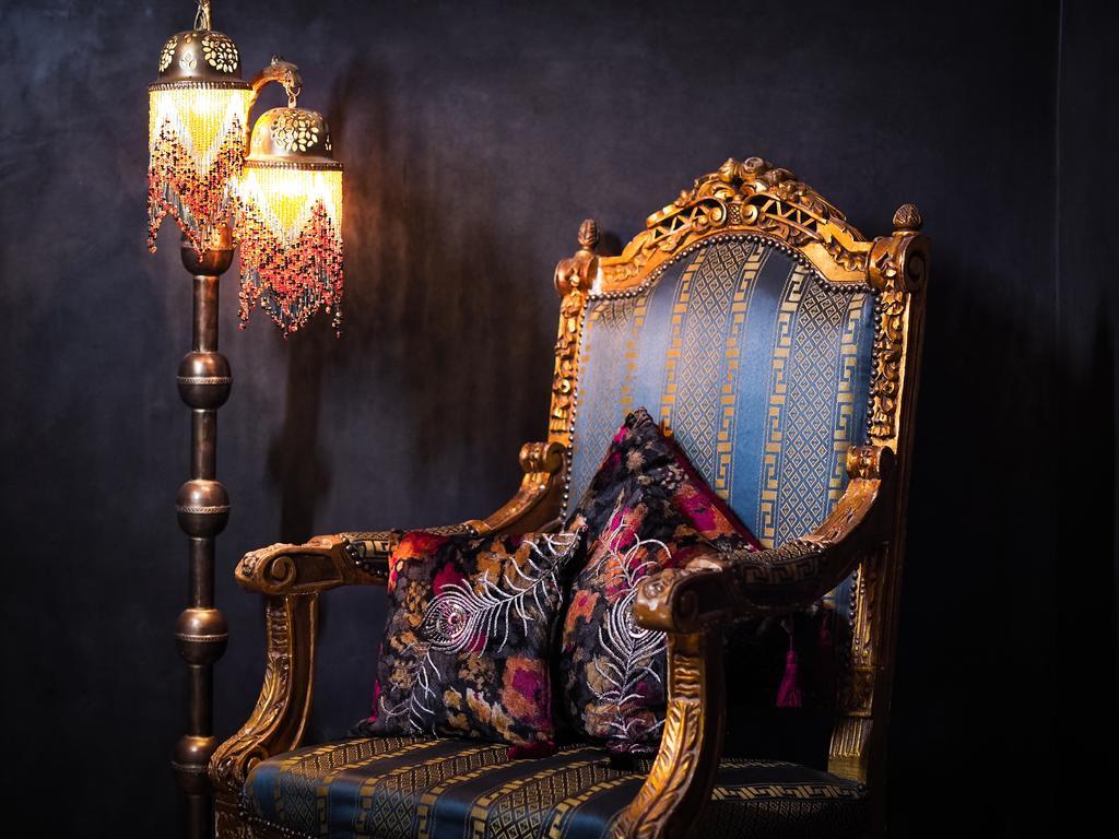 Suite The State of Grace Royal