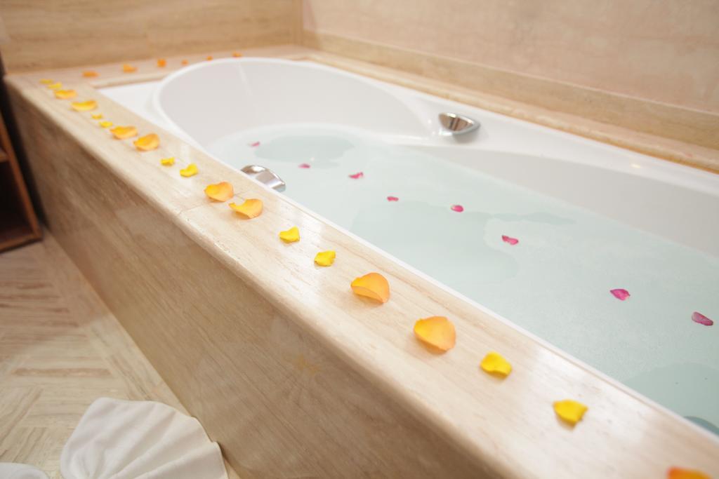 Villa 4 Chambres avec Piscine Privée Chauffée