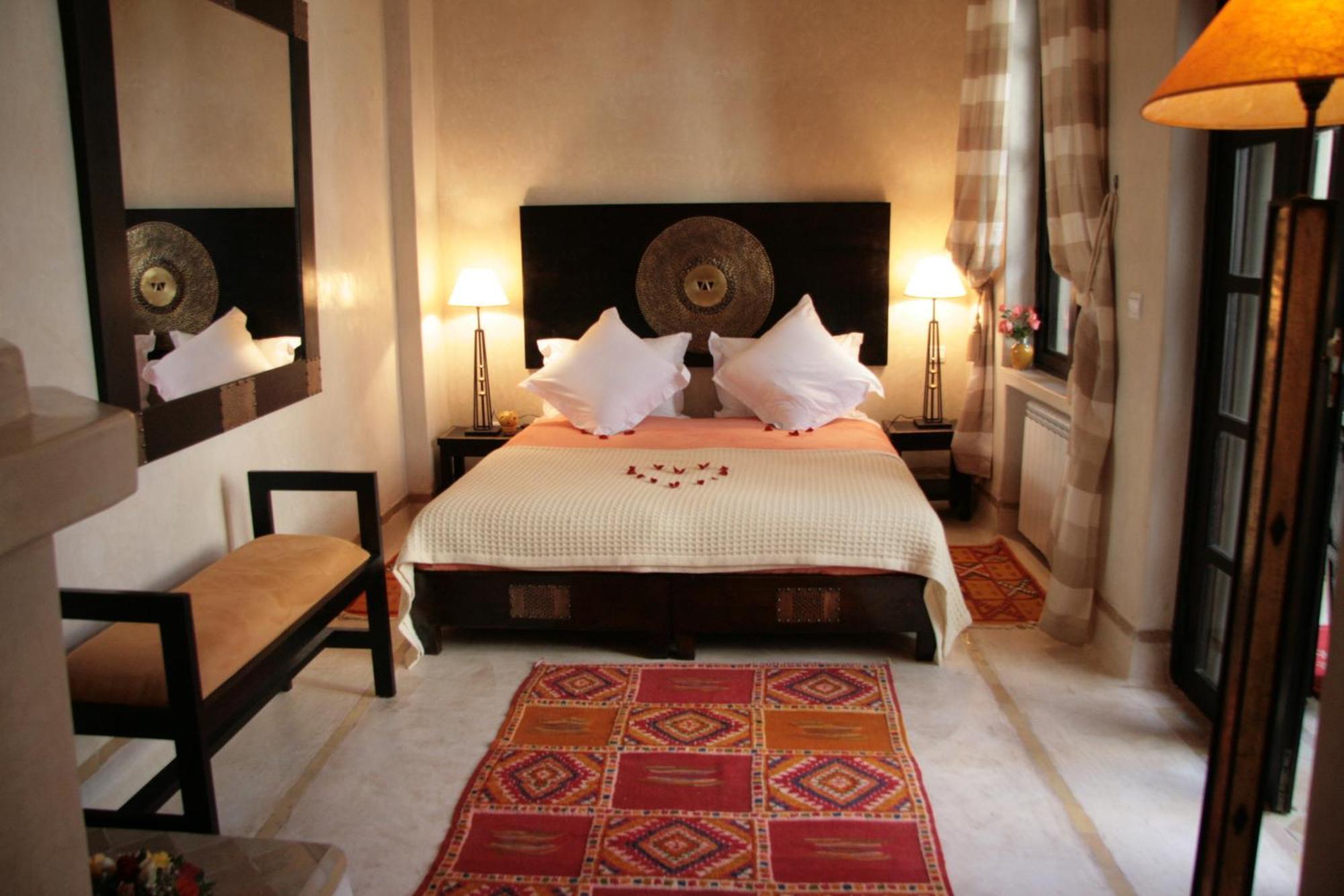 Ifnan Deluxe Double Room
