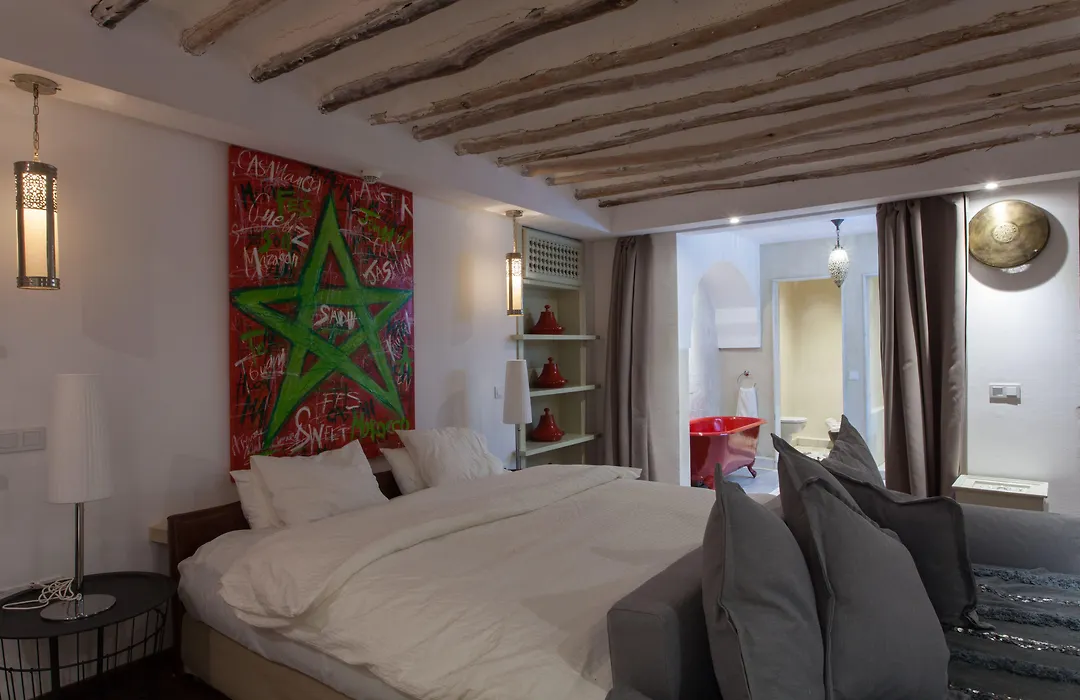 Bck Art Riad-1