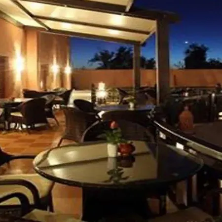 Albatros Club-3